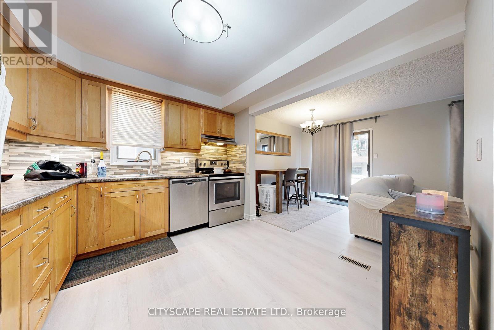 Photo 20 of 35 Letty Avenue, Brampton ON