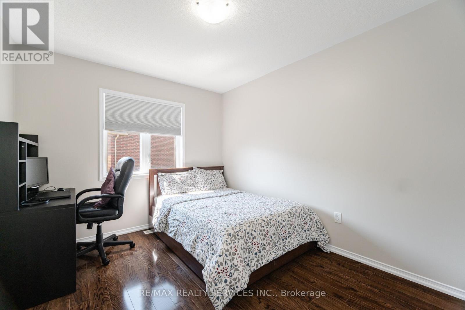 Photo 21 of 101 Templehill Road, Brampton ON