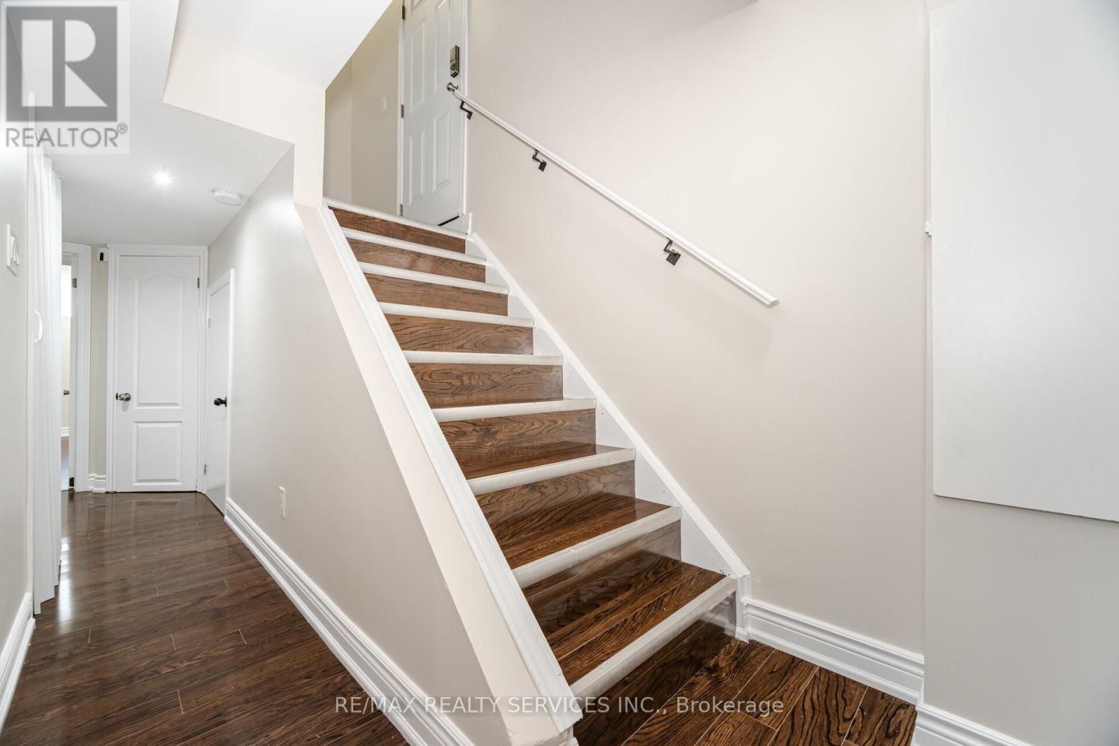 Photo 50 of 101 Templehill Road, Brampton ON