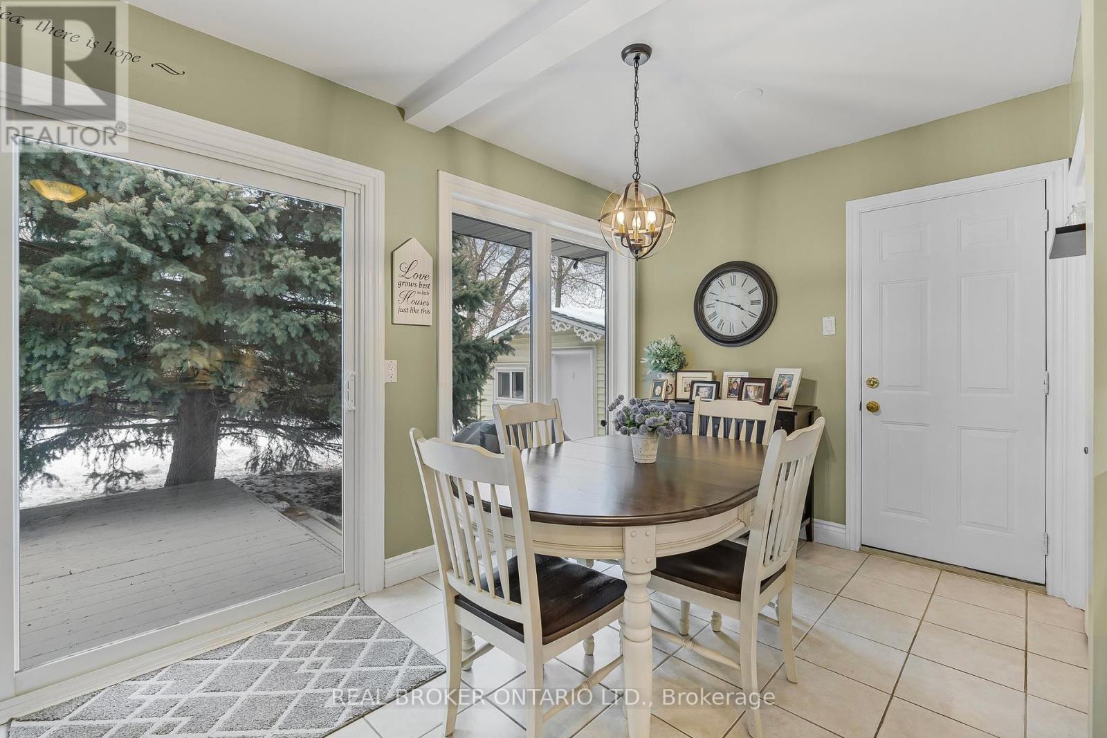 Photo 42 of 25 Sora Drive, Mississauga ON