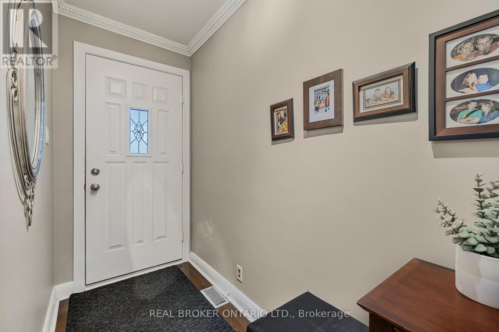 Photo 27 of 25 Sora Drive, Mississauga ON