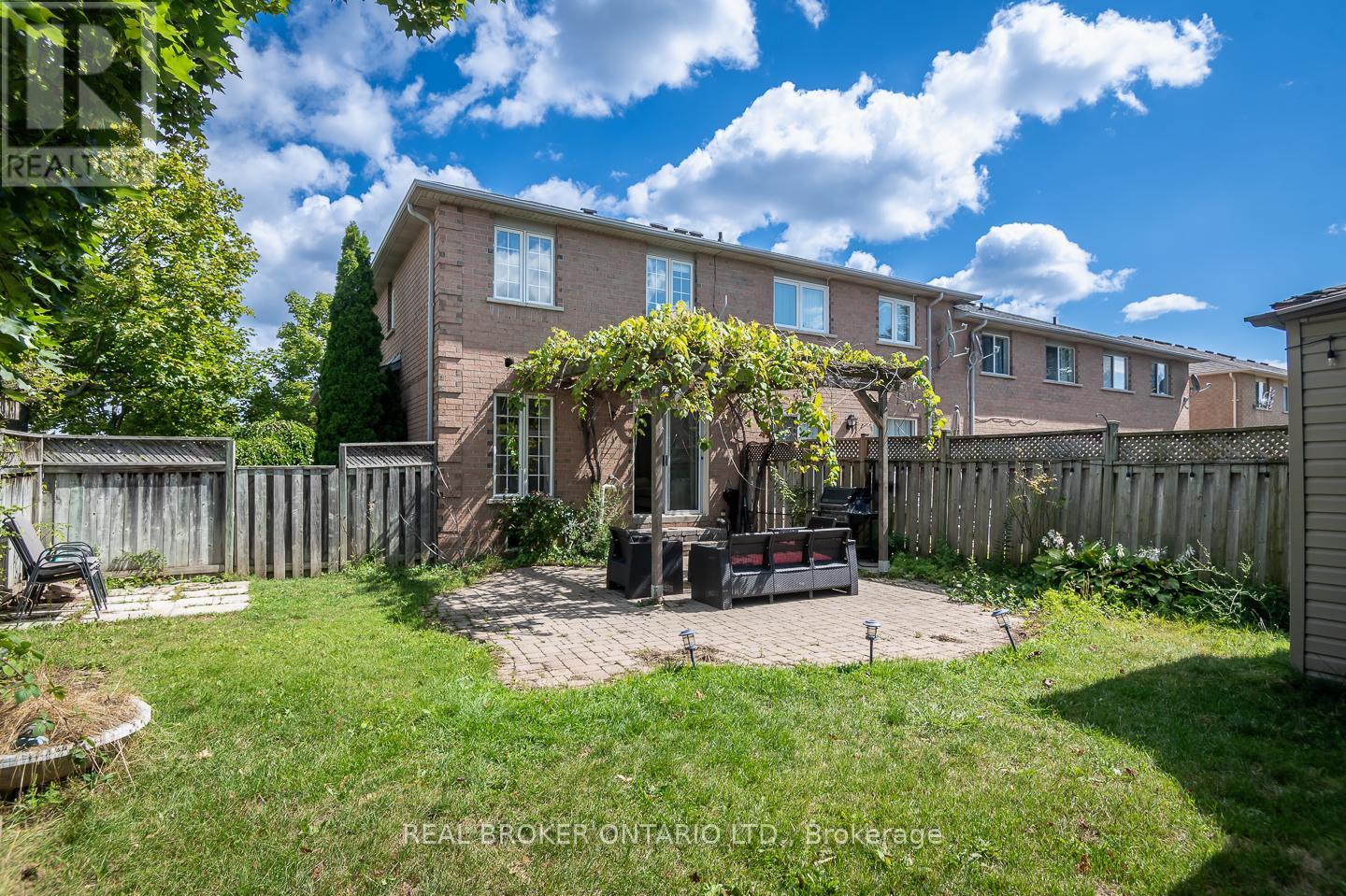 Photo 1 of 1508 Pinecliff Road, Oakville ON