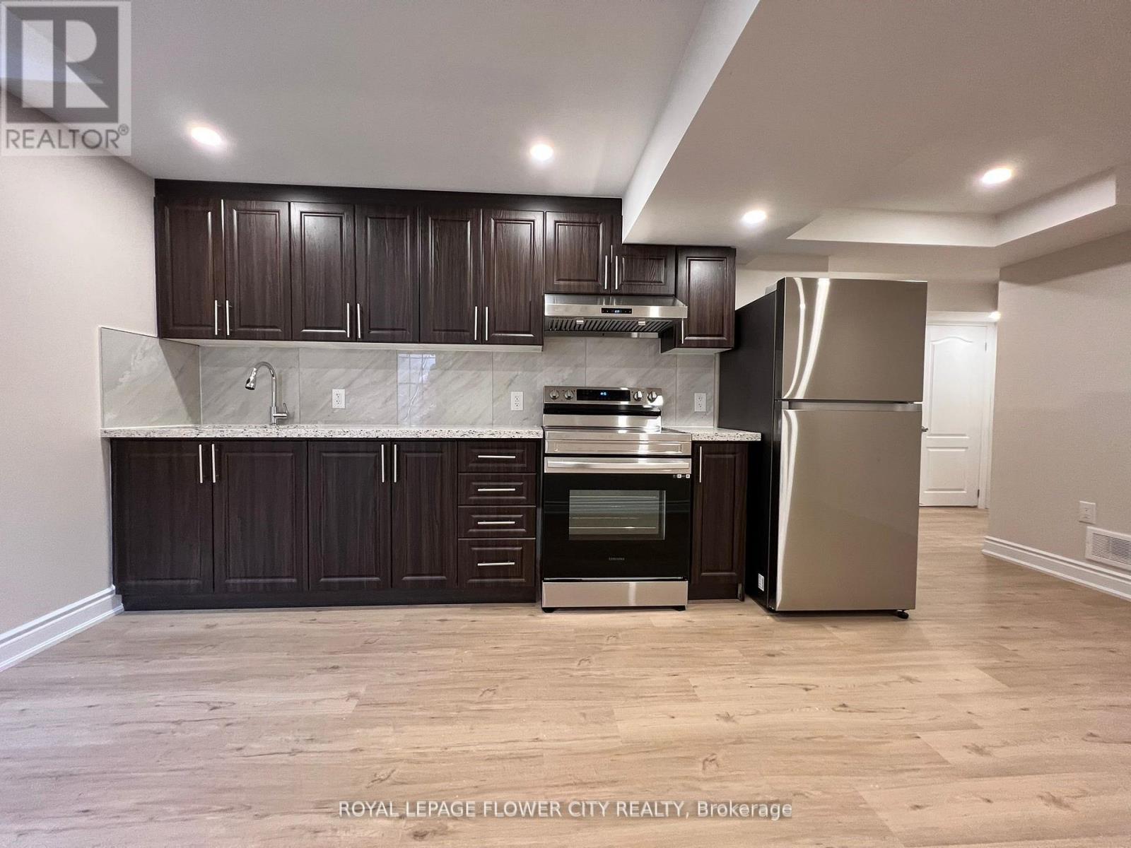 Photo 4 of Basement 6936 Historic Trail, Mississauga ON