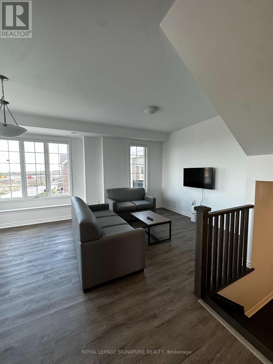 Photo 7 of 15 1259 Lily Crescent, Milton ON