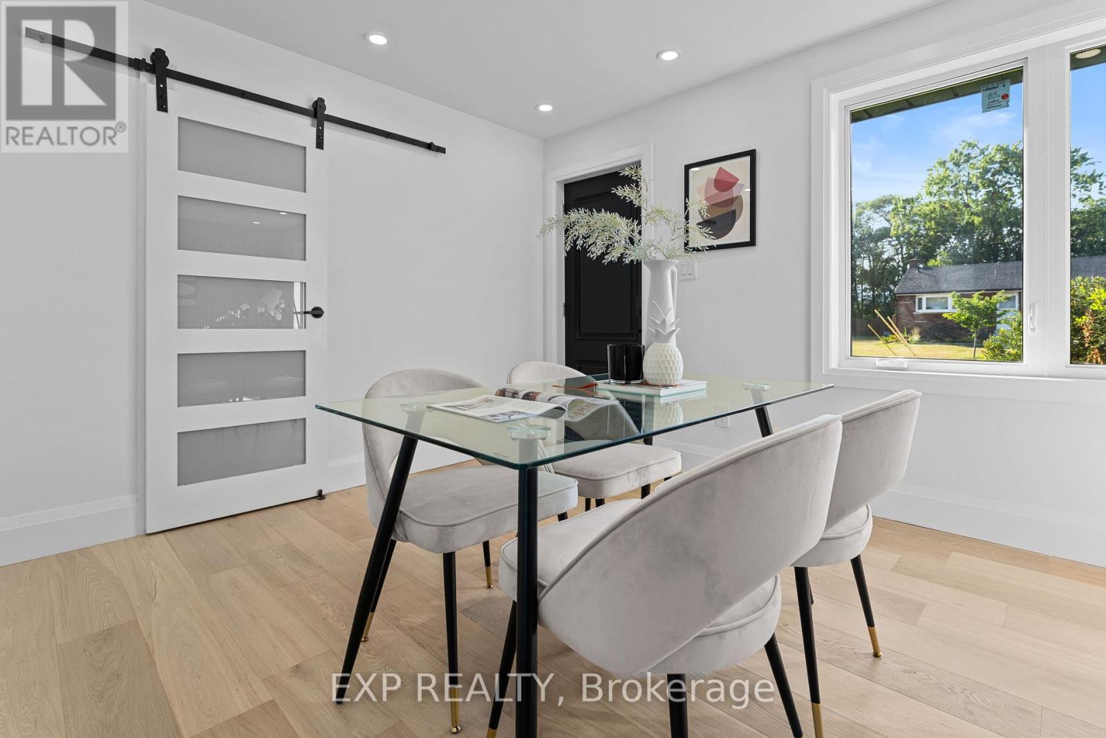 Photo 11 of 686 Wickens Avenue, Burlington ON