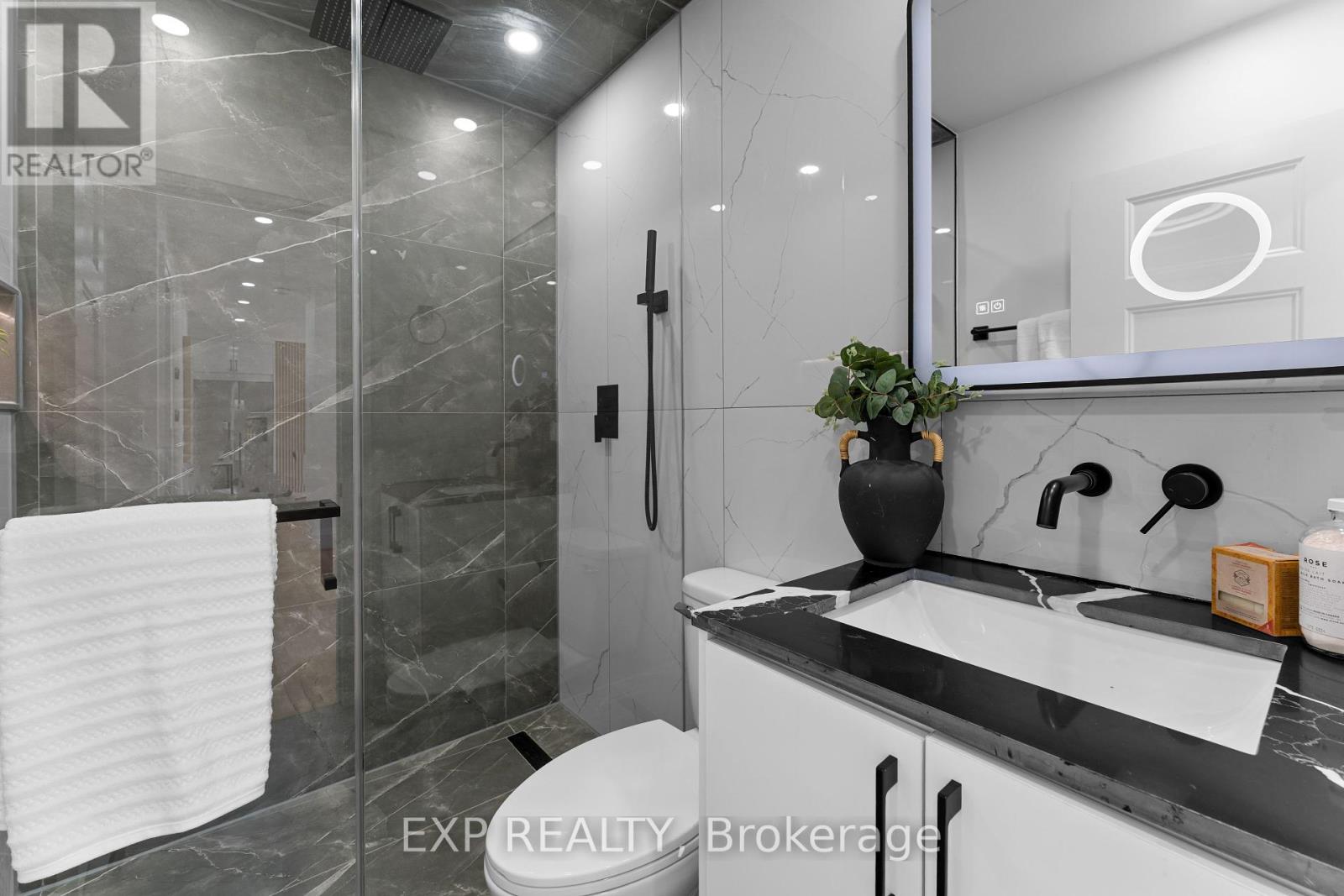 Photo 20 of 686 Wickens Avenue, Burlington ON