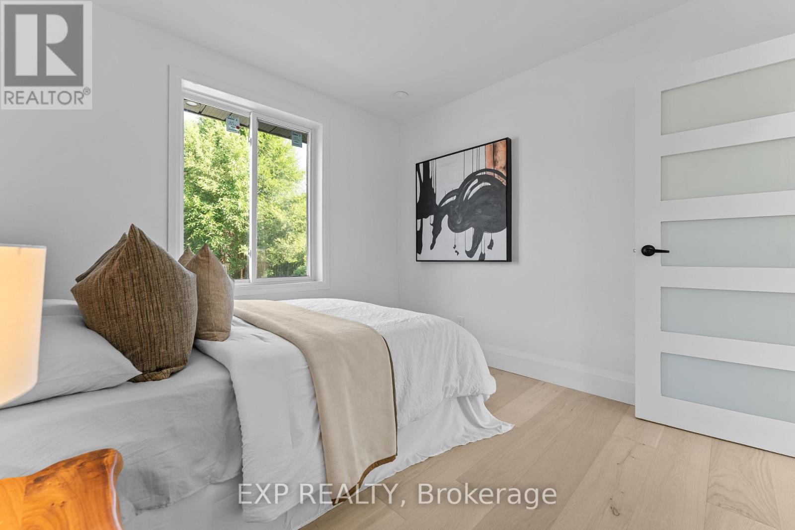 Photo 27 of 686 Wickens Avenue, Burlington ON