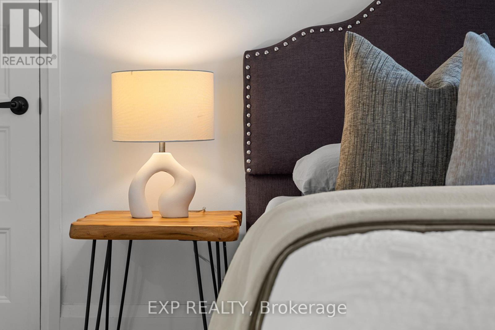 Photo 28 of 686 Wickens Avenue, Burlington ON