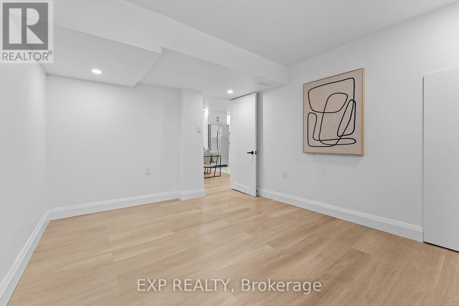 Photo 42 of 686 Wickens Avenue, Burlington ON