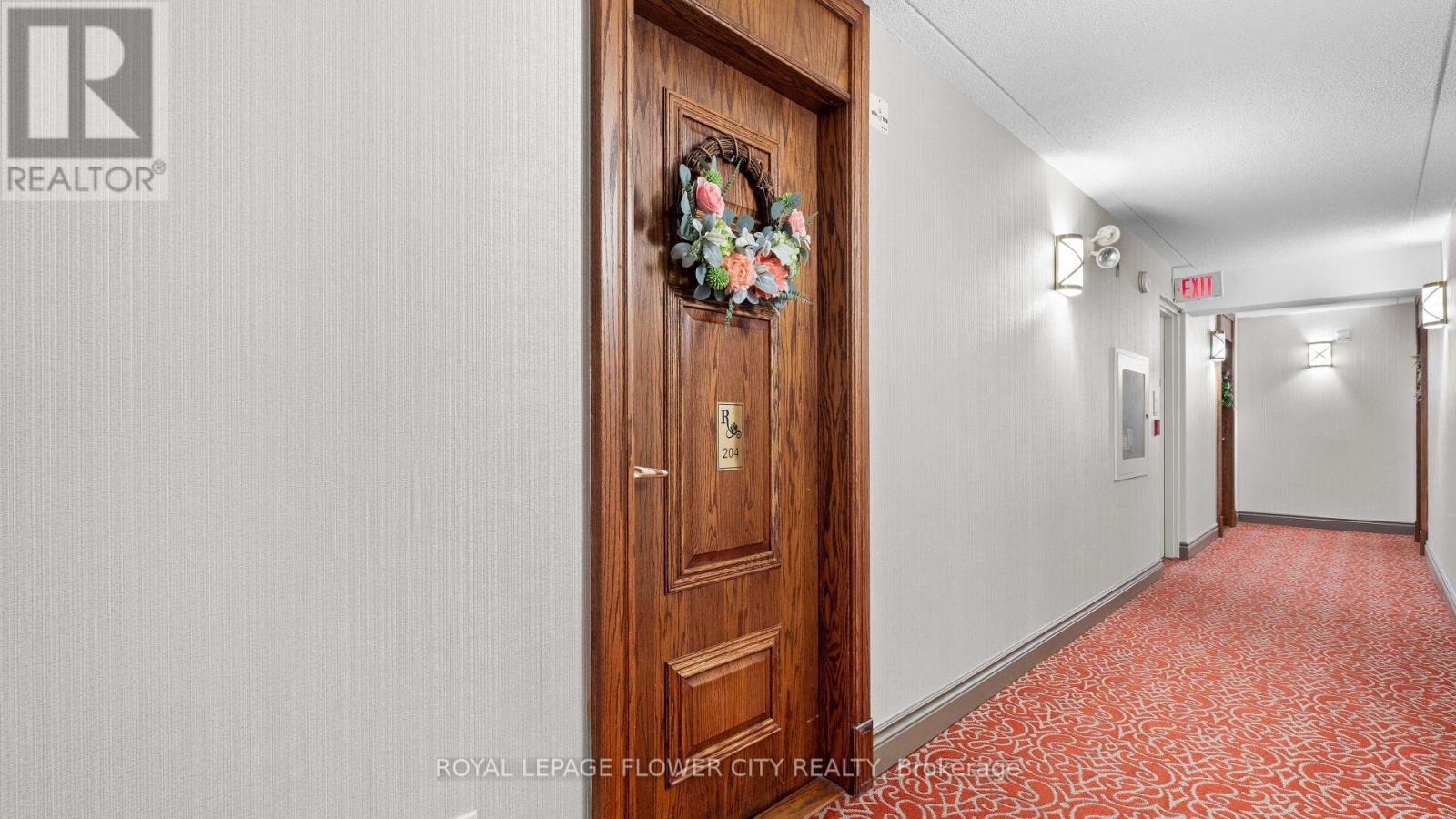 Photo 5 of 204 25 Via Rosedale, Brampton ON