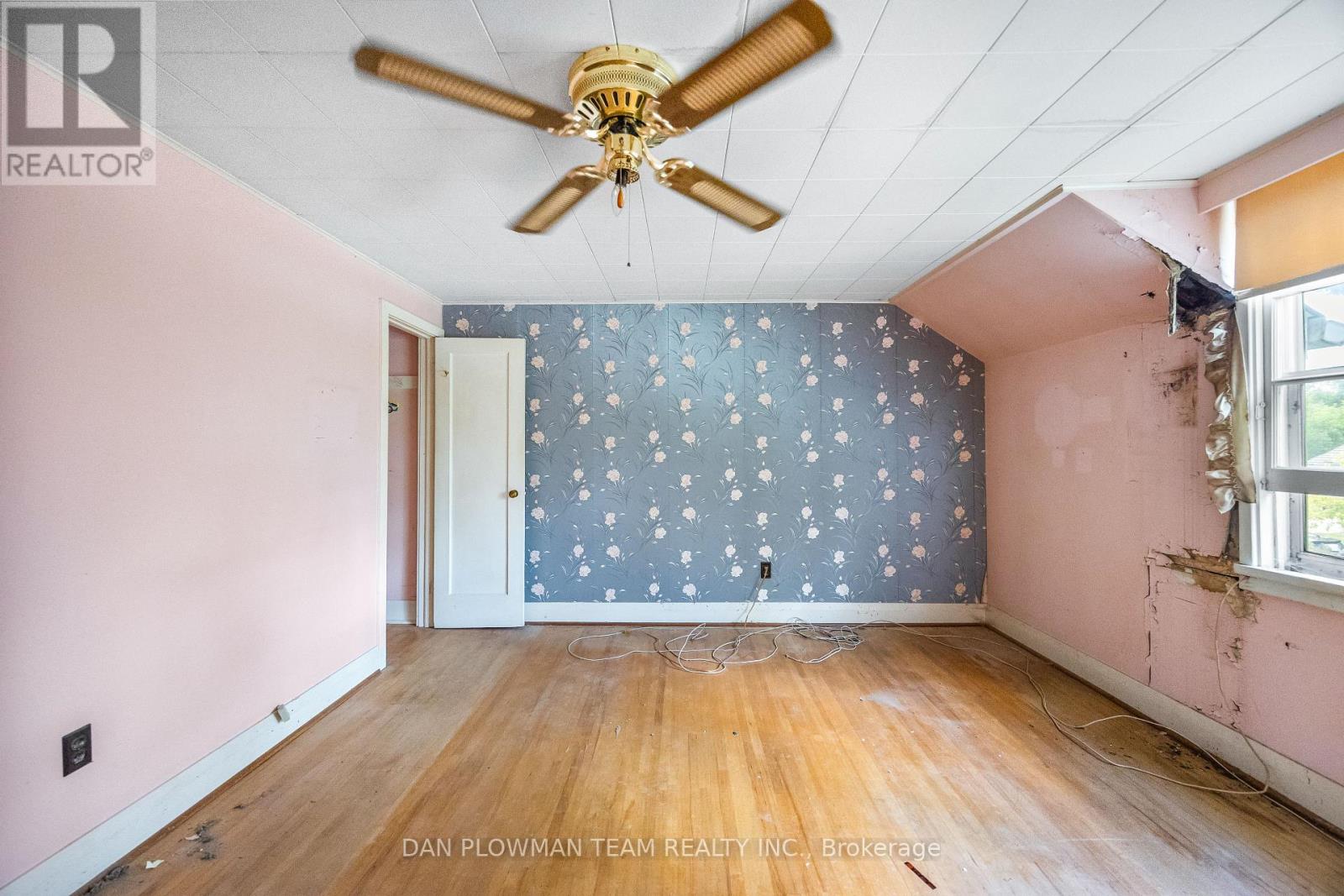 Photo 11 of 46 First Avenue, Orangeville ON
