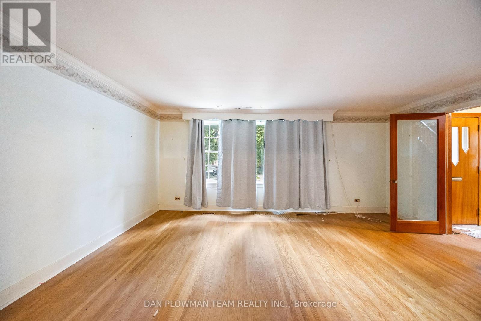 Photo 13 of 46 First Avenue, Orangeville ON