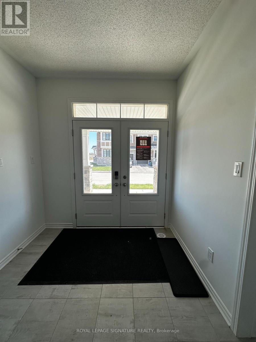 Photo 2 of 14 1259 Lily Crescent, Milton ON