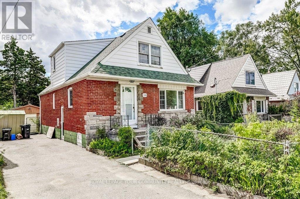 Photo 2 of 109 Glencrest Boulevard, Toronto ON