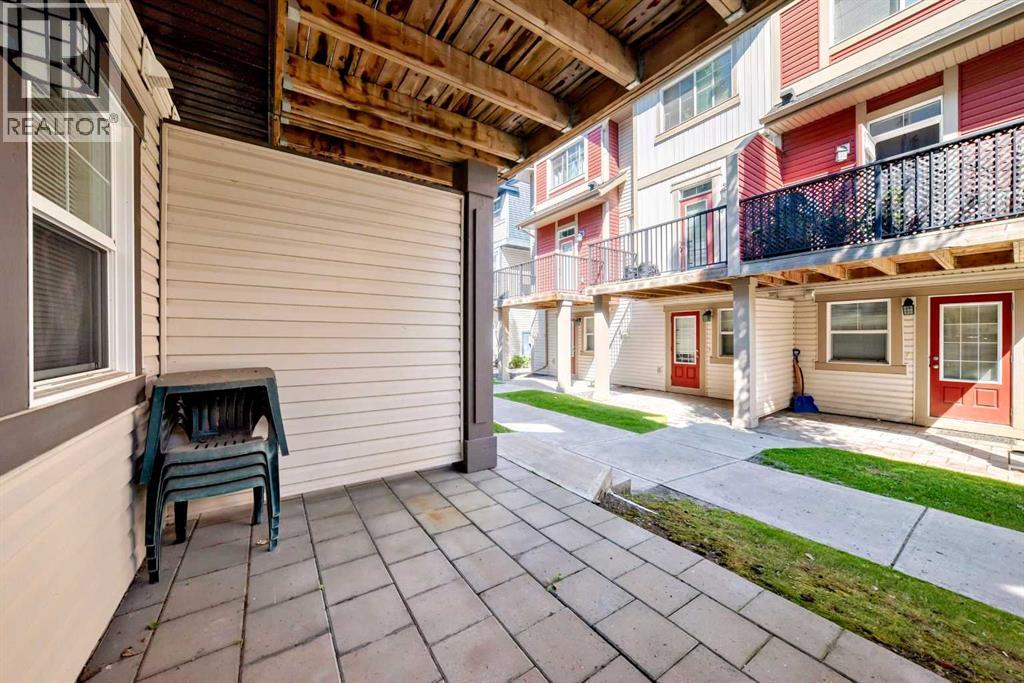 Photo 12 of 236 New Brighton Row Se, Calgary AB
