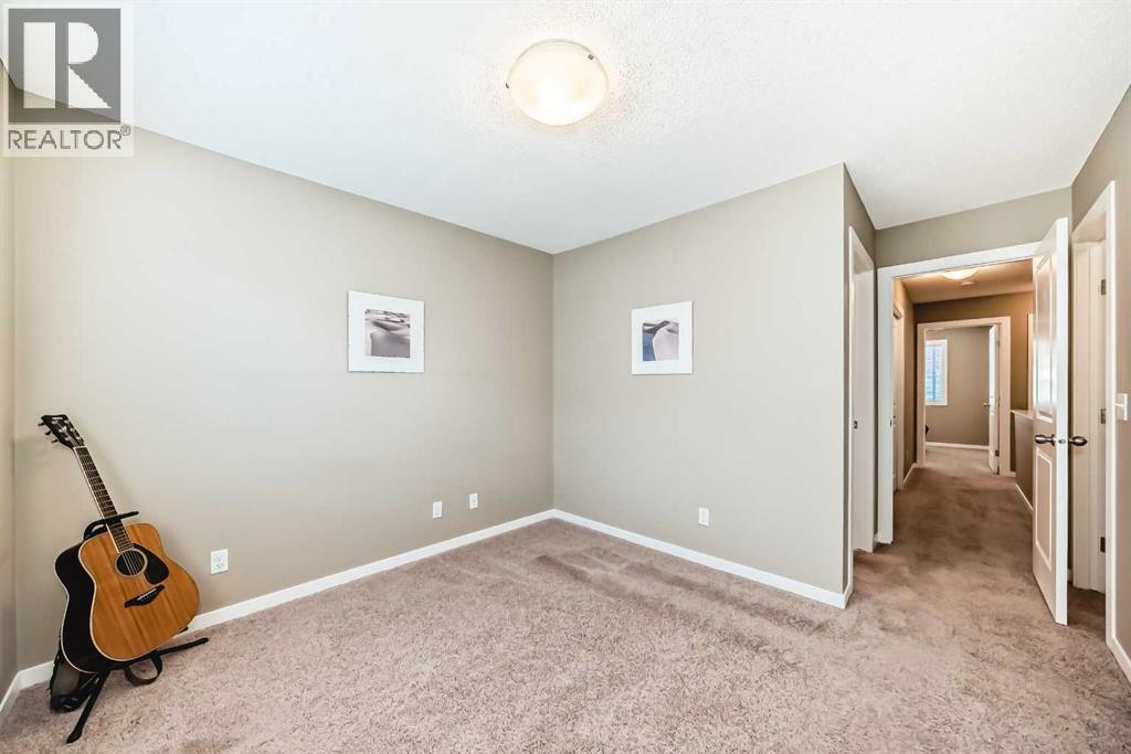 Photo 32 of 236 New Brighton Row Se, Calgary AB