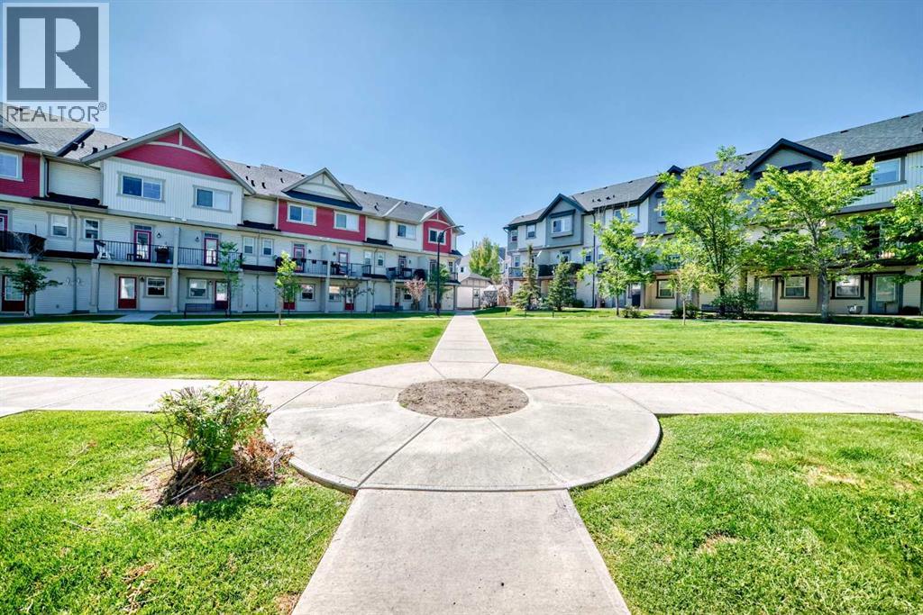 Photo 14 of 236 New Brighton Row Se, Calgary AB