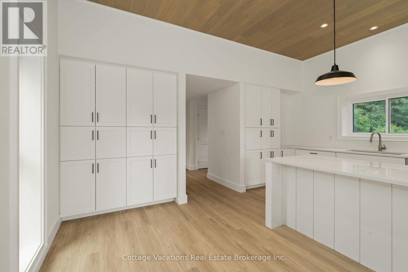 Photo 34 of 225 Etwell Road, Huntsville ON