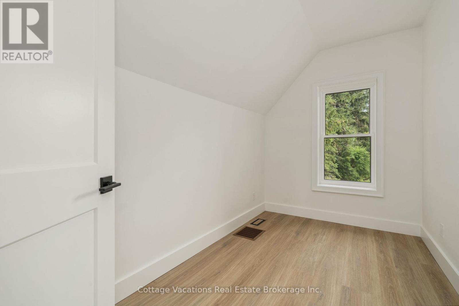 Photo 1 of 225 Etwell Road, Huntsville ON