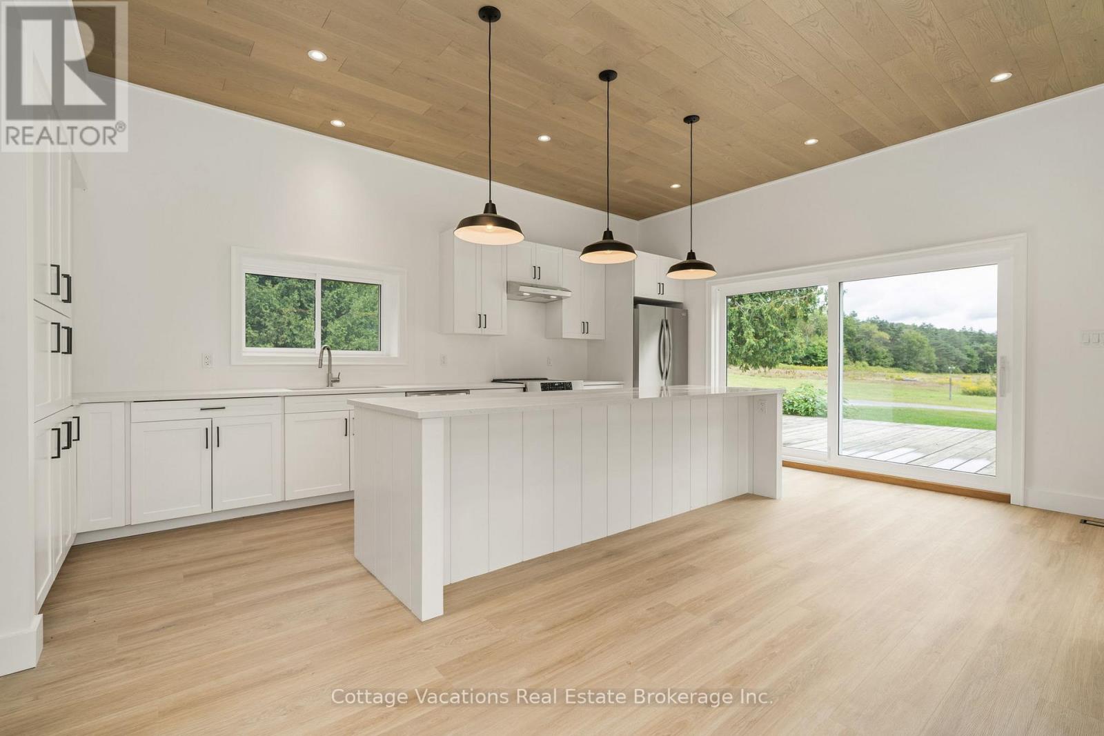 Photo 30 of 225 Etwell Road, Huntsville ON