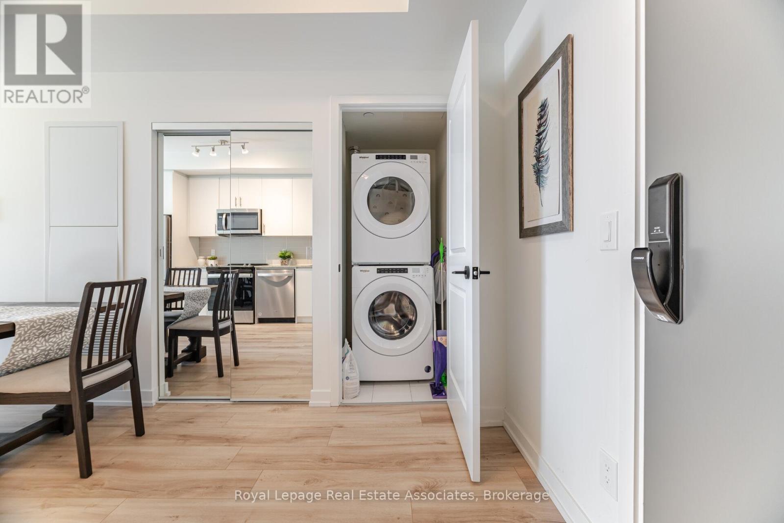 Photo 33 of 406 335 Wheat Boom Drive, Oakville ON