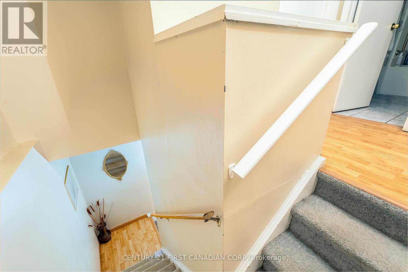 Photo 19 of 195 Deveron Crescent, London South ON