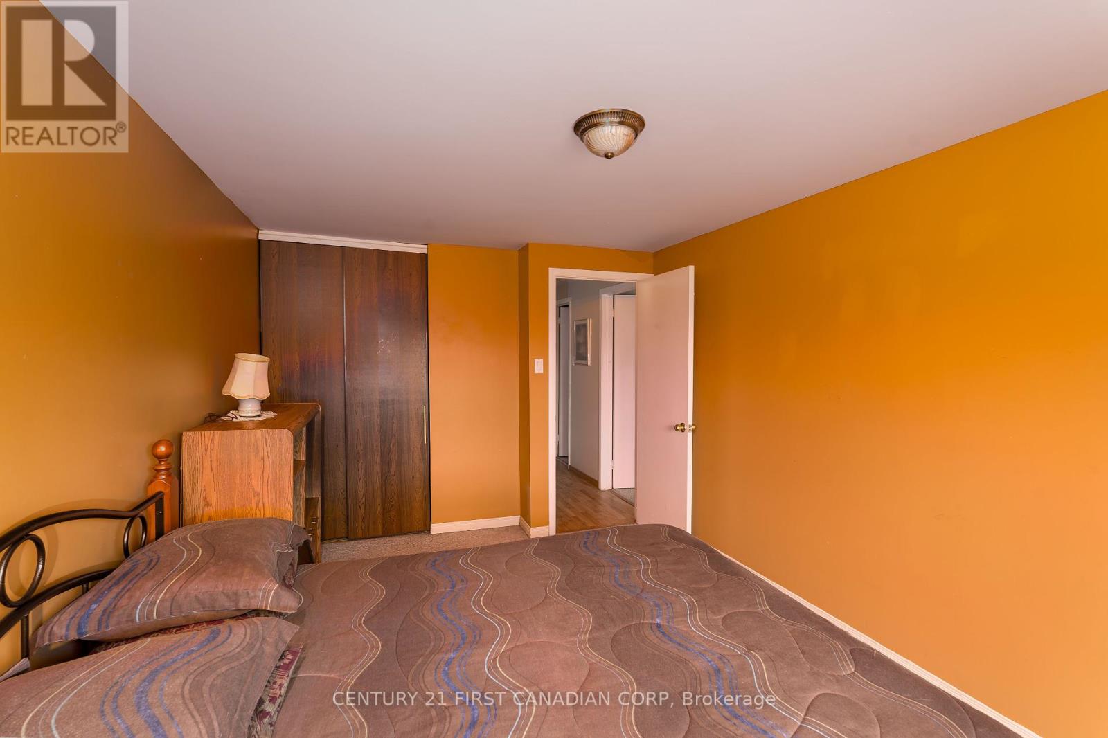 Photo 23 of 195 Deveron Crescent, London South ON