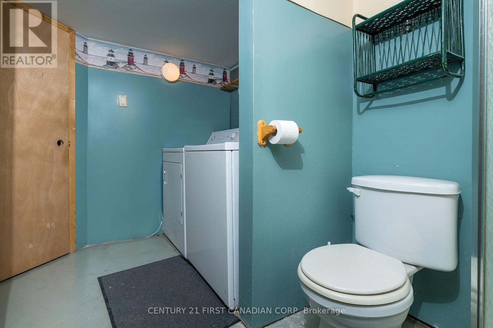 Photo 21 of 195 Deveron Crescent, London South ON