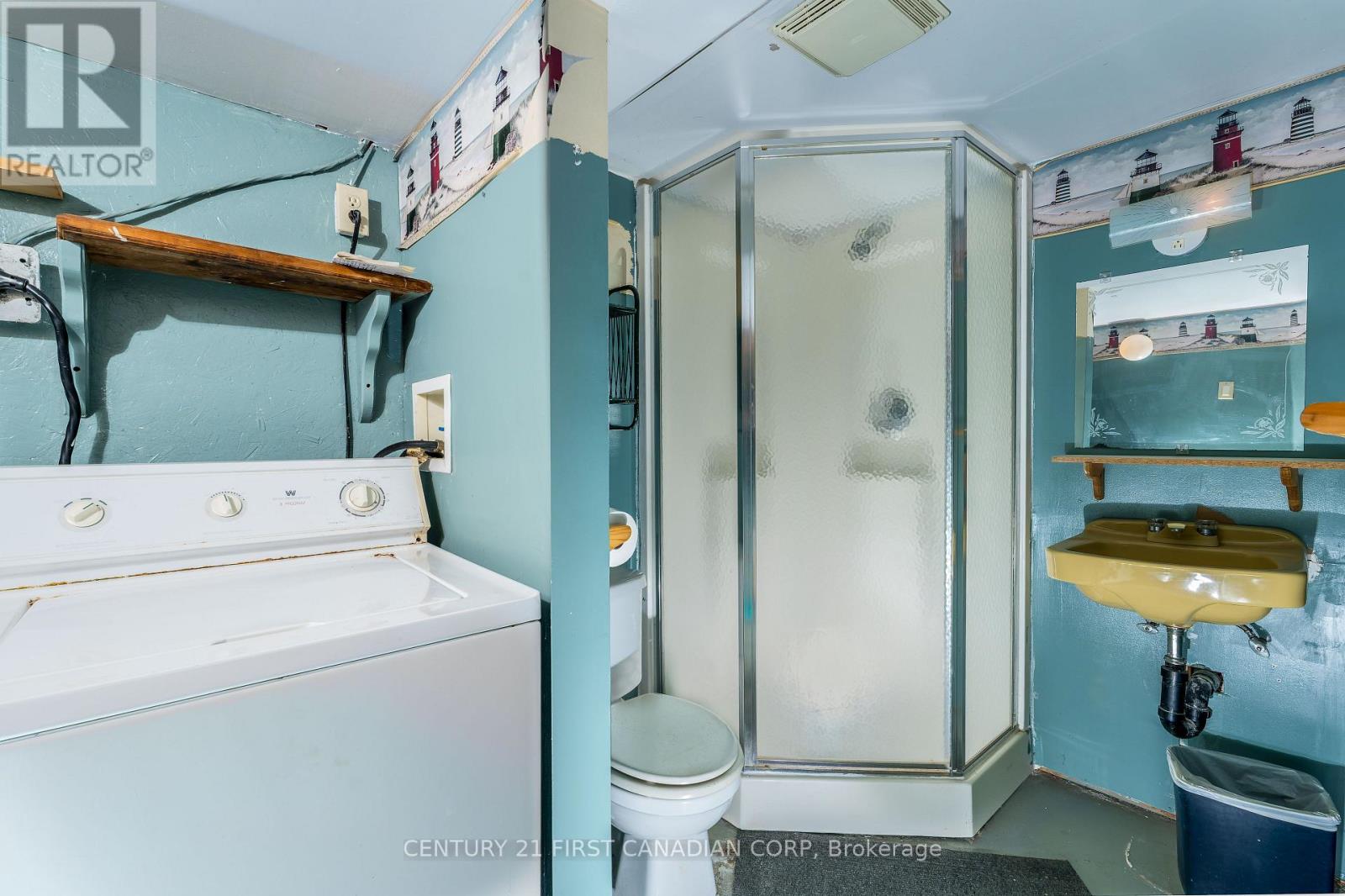 Photo 22 of 195 Deveron Crescent, London South ON