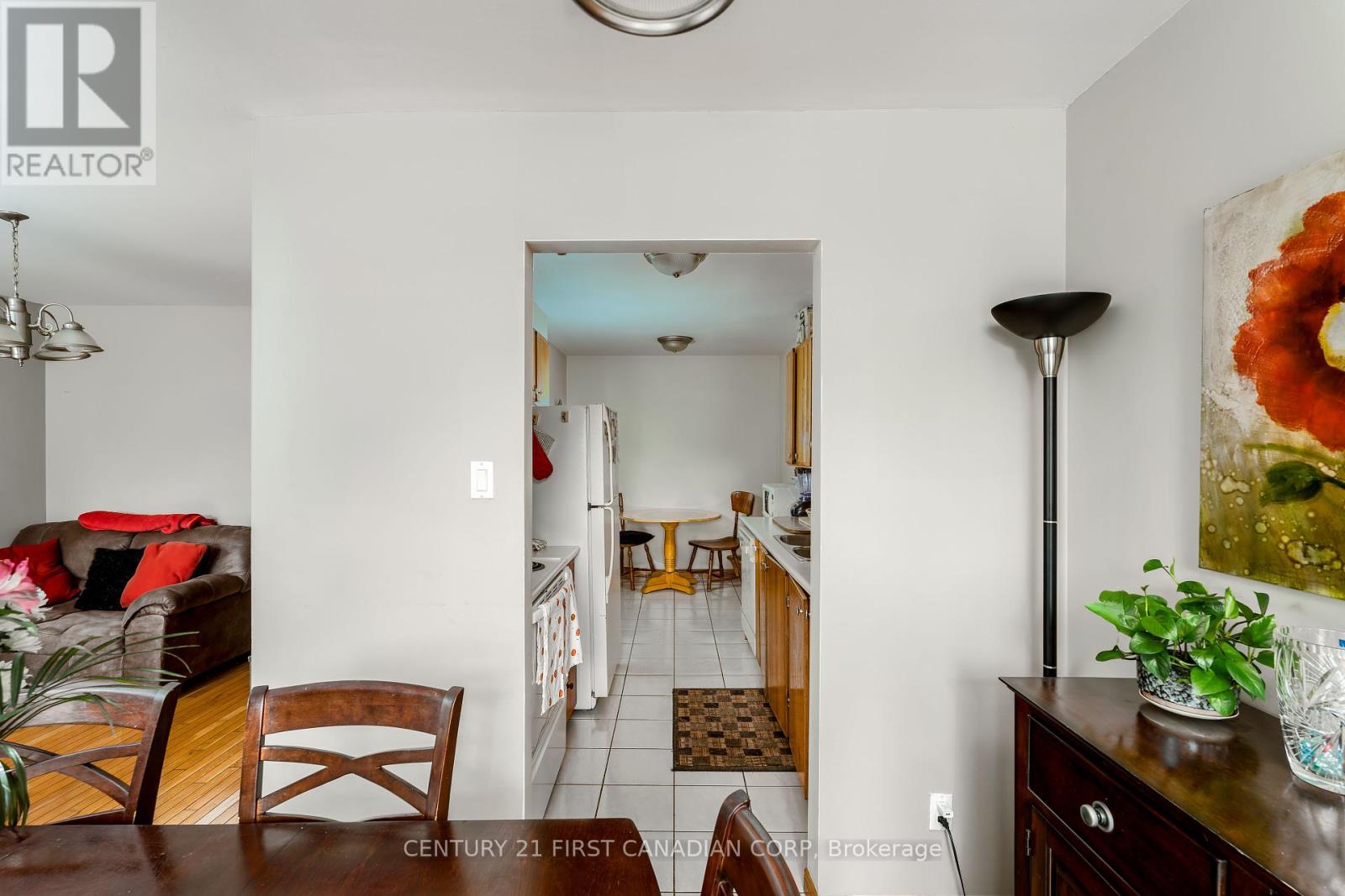 Photo 6 of 195 Deveron Crescent, London South ON