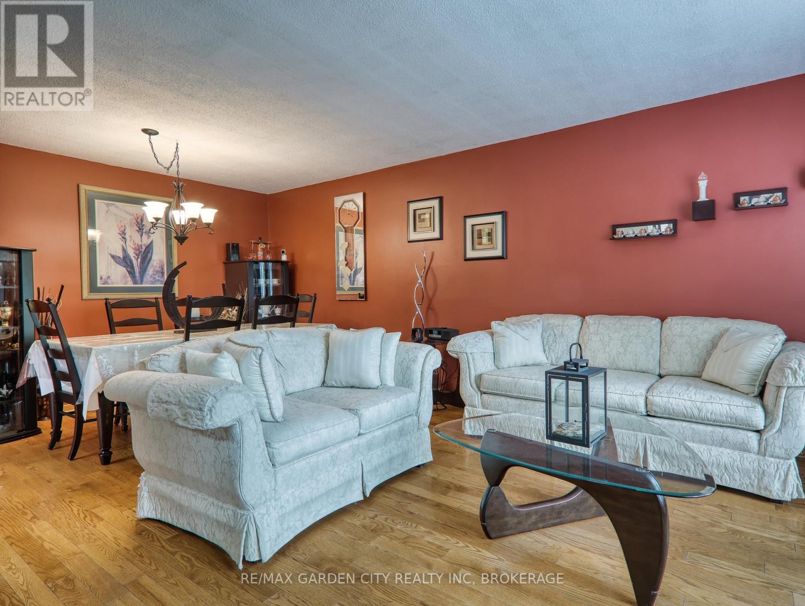 Photo 21 of 196 Keefer Road, Thorold ON