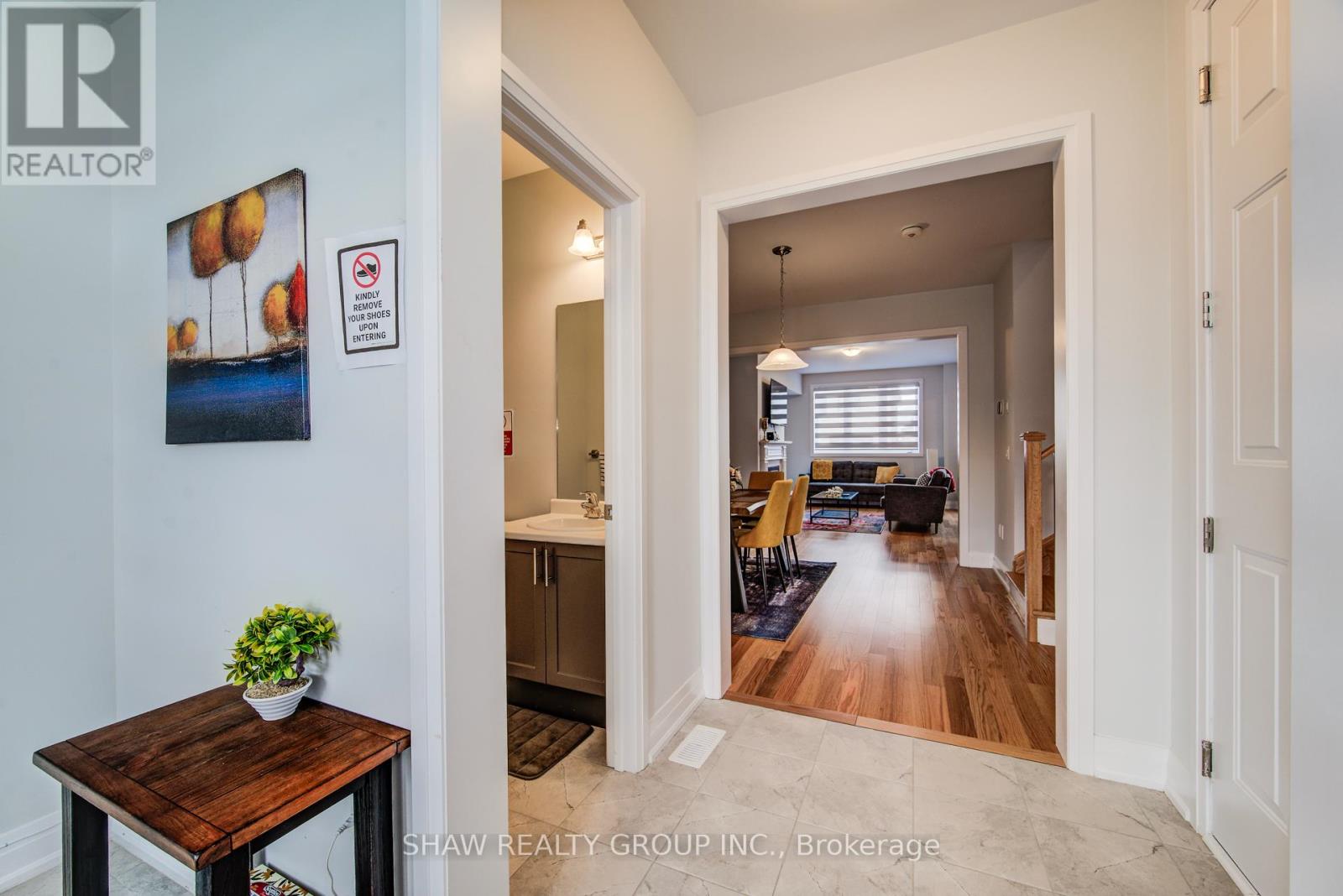 Photo 3 of 263 Harwood Avenue, Woodstock ON