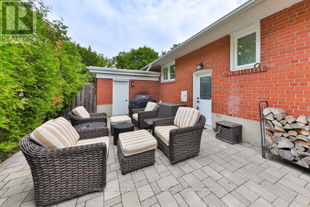 Photo 42 of 33 Forster Park Drive, Oakville ON