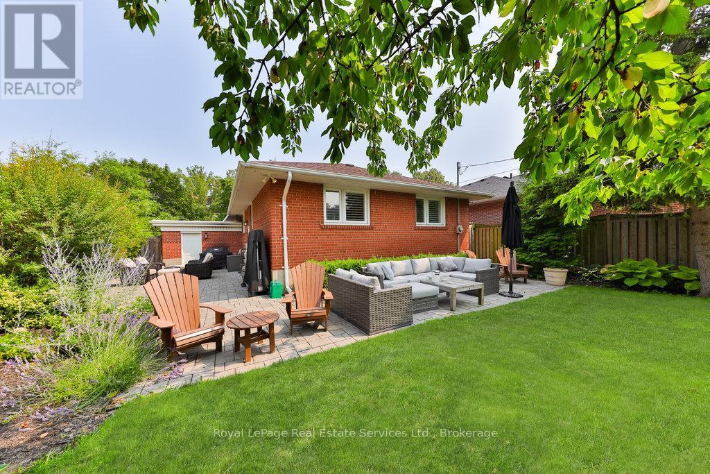Photo 45 of 33 Forster Park Drive, Oakville ON