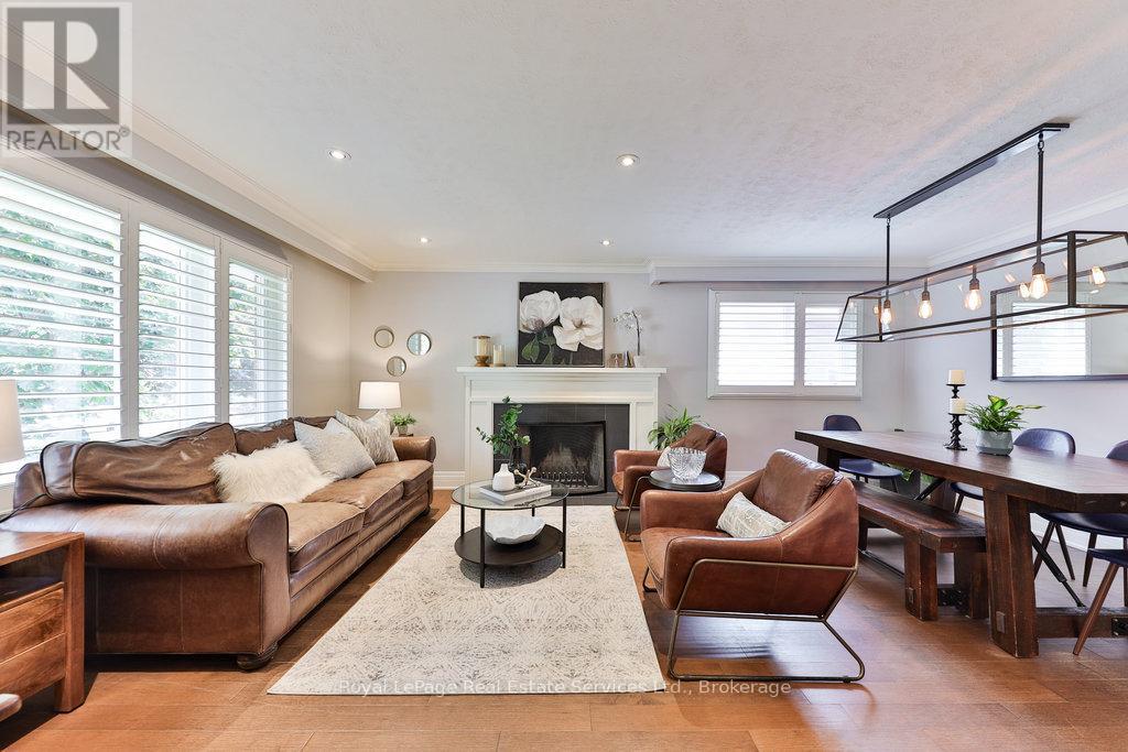 Photo 6 of 33 Forster Park Drive, Oakville ON