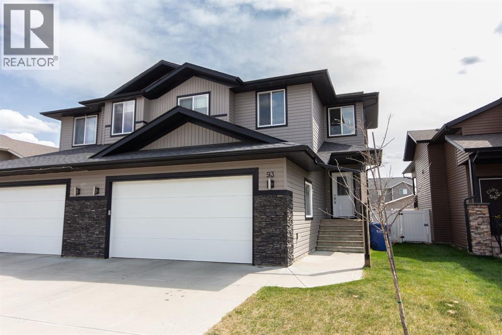 Photo 31 of 93 Turner Crescent, Red Deer AB