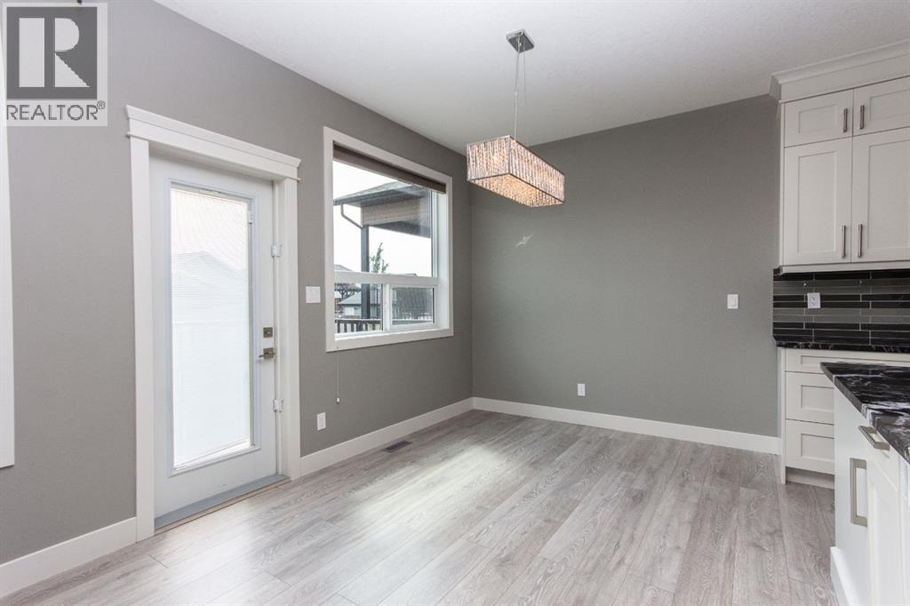 Photo 10 of 93 Turner Crescent, Red Deer AB