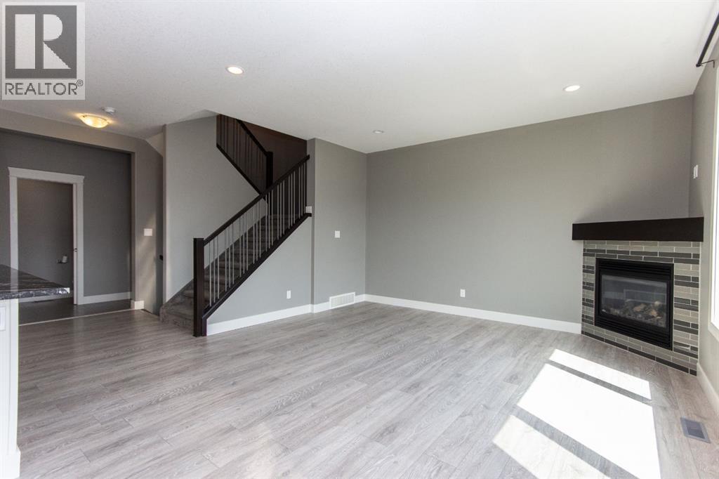 Photo 36 of 93 Turner Crescent, Red Deer AB