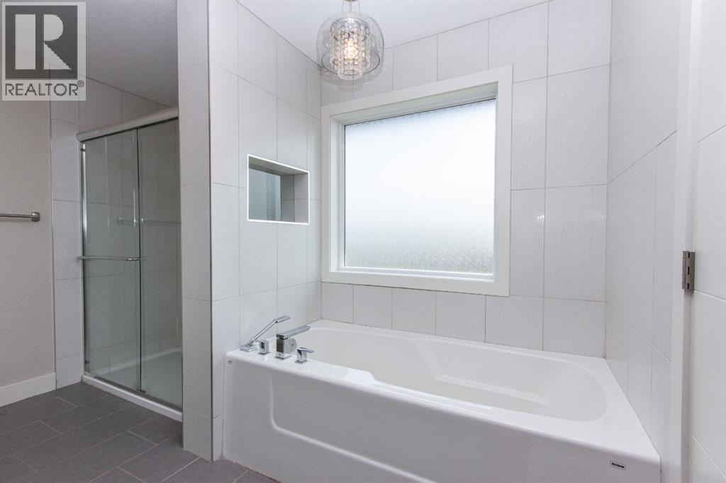 Photo 47 of 93 Turner Crescent, Red Deer AB