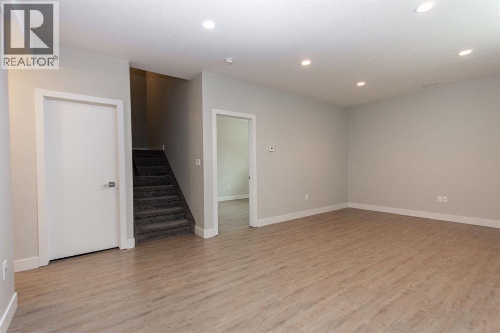 Photo 32 of 93 Turner Crescent, Red Deer AB