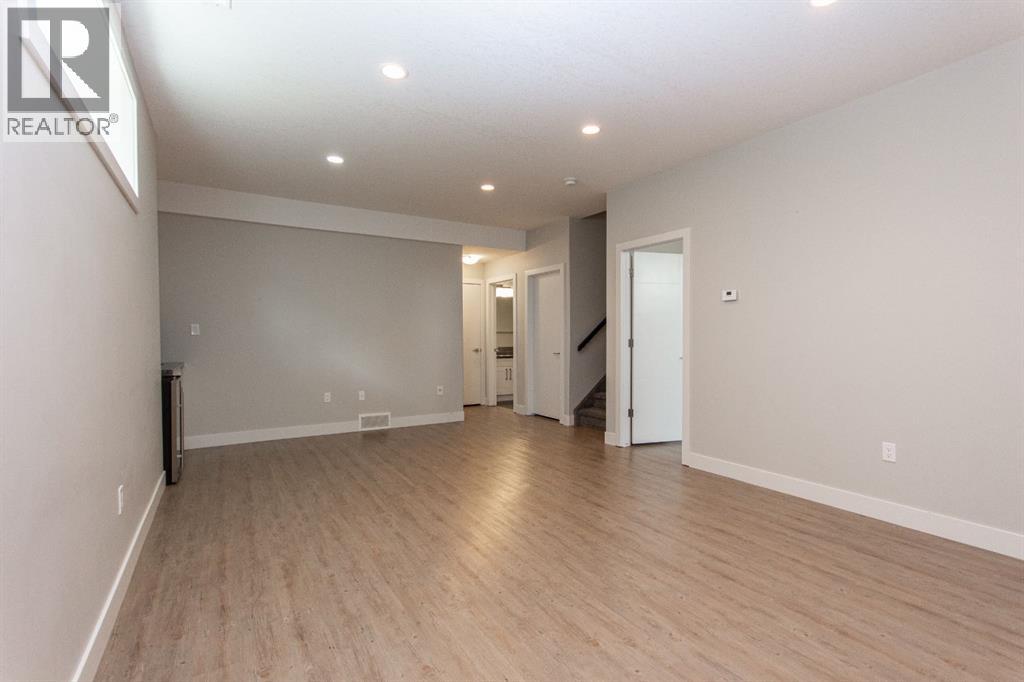 Photo 4 of 93 Turner Crescent, Red Deer AB