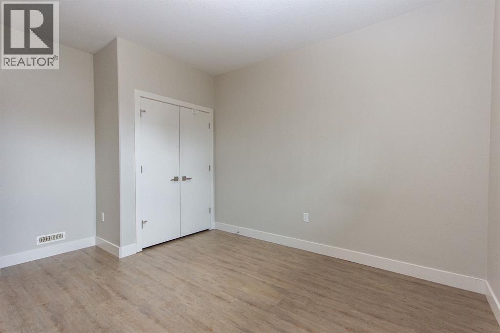 Photo 21 of 93 Turner Crescent, Red Deer AB