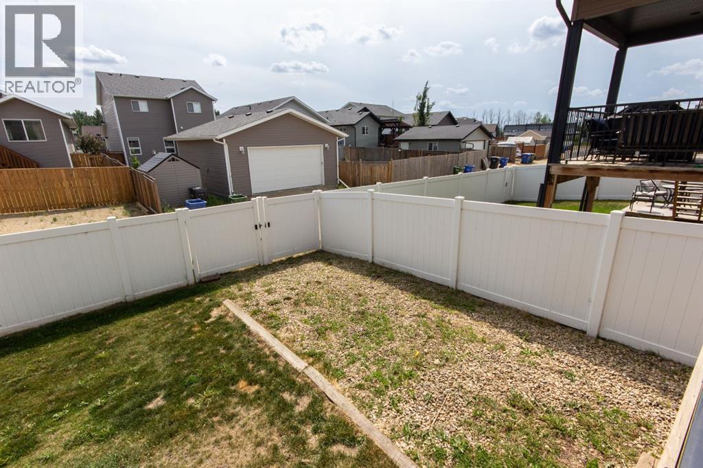 Photo 2 of 93 Turner Crescent, Red Deer AB