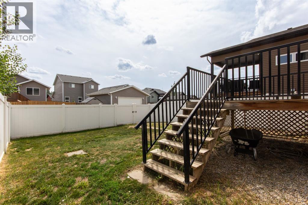Photo 26 of 93 Turner Crescent, Red Deer AB
