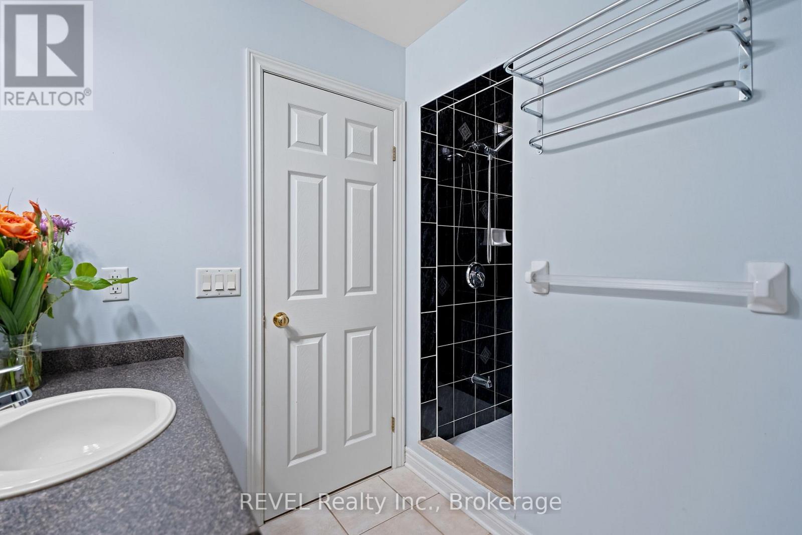 Photo 5 of A 20 Brown Drive, St Catharines ON