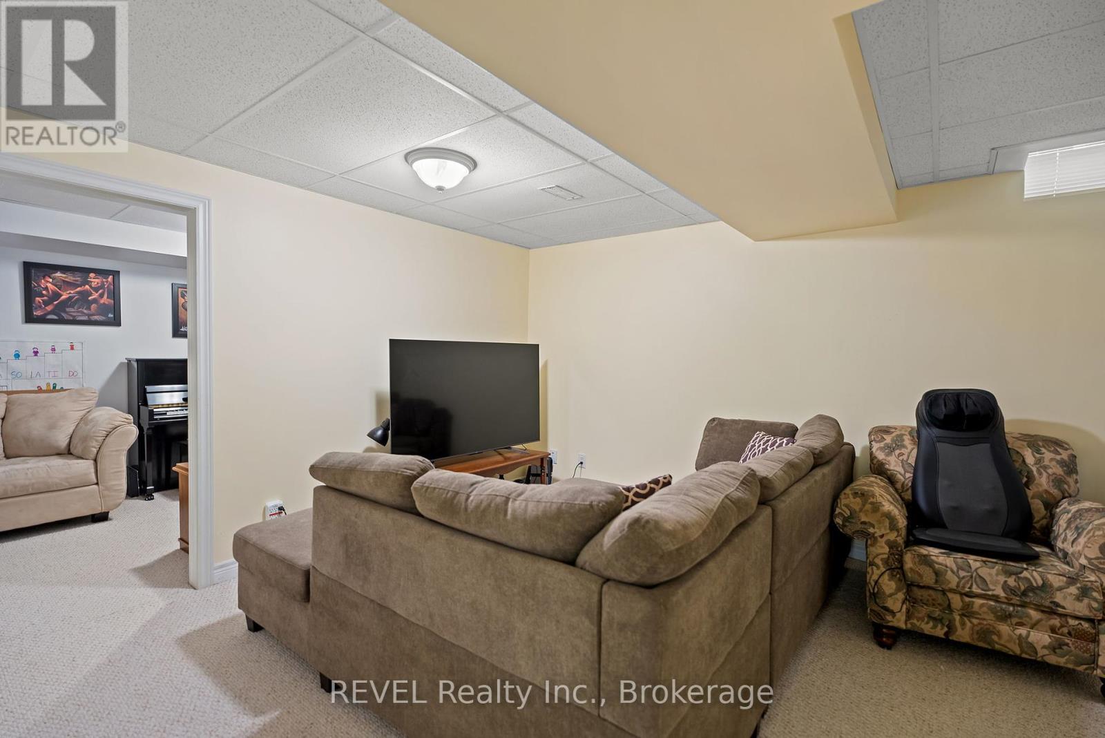 Photo 34 of A 20 Brown Drive, St Catharines ON