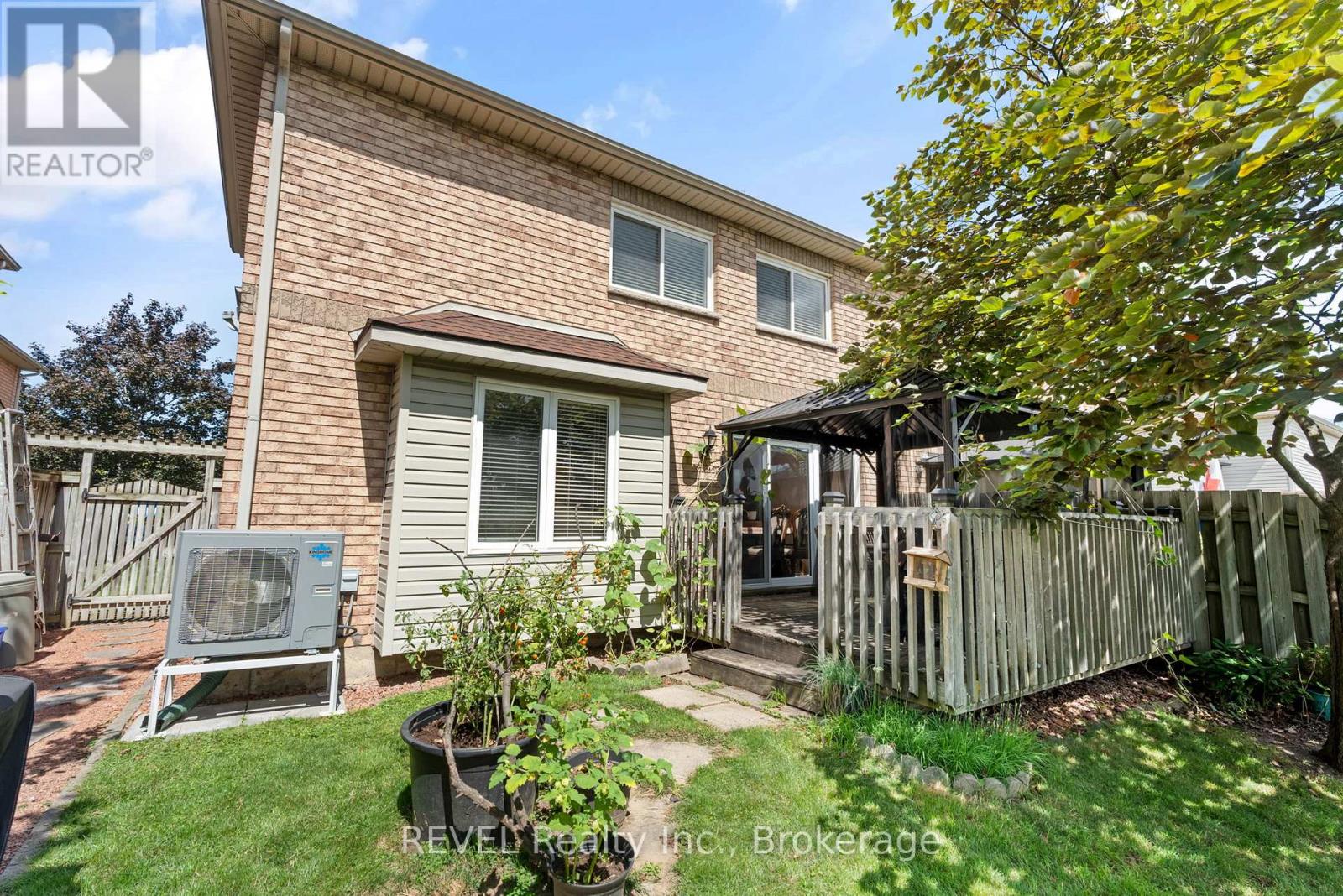 Photo 3 of A 20 Brown Drive, St Catharines ON