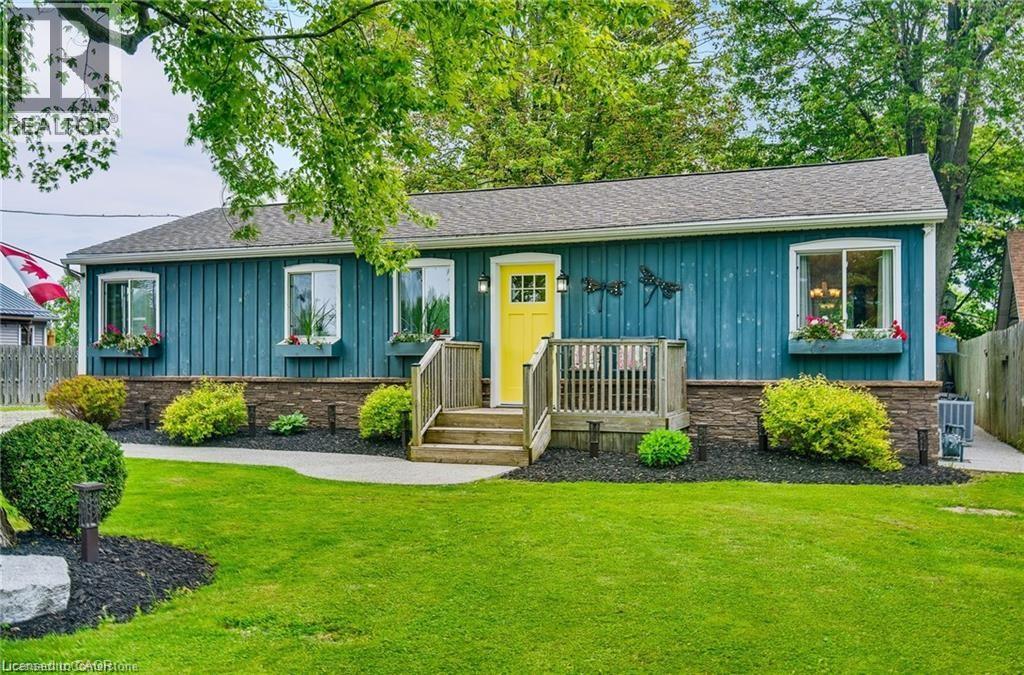 Photo 42 of 8 Beach Road, Lowbanks ON
