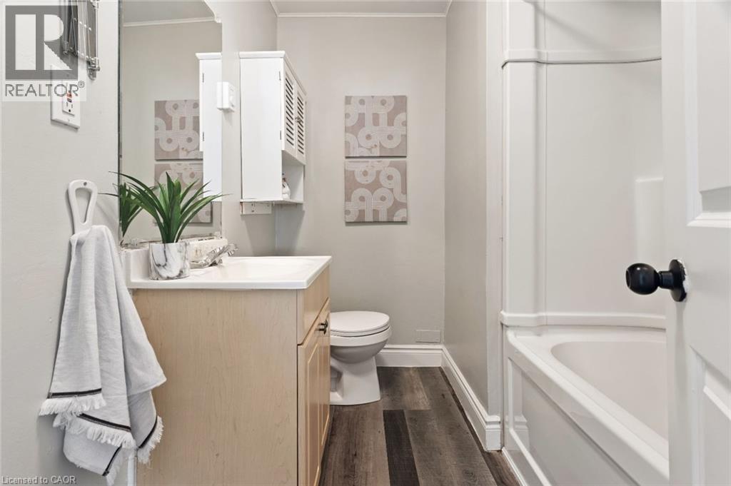 Photo 9 of 117 Stuart Street, London ON