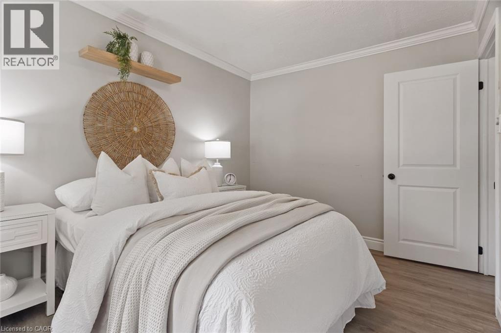 Photo 31 of 117 Stuart Street, London ON